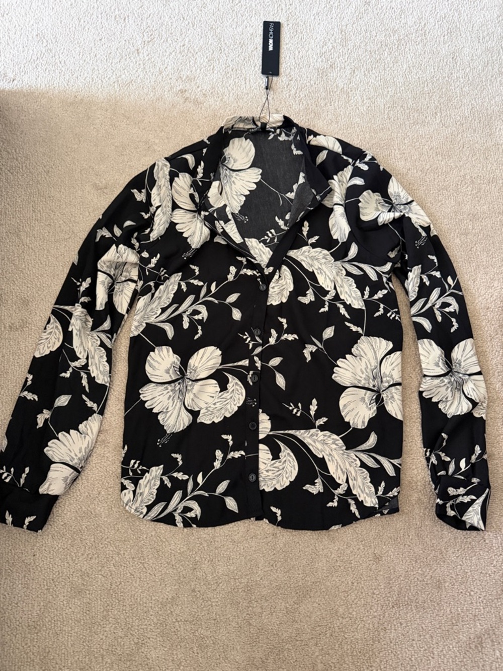 Fashion Nova Black and White Floral Button-Down Shirt
